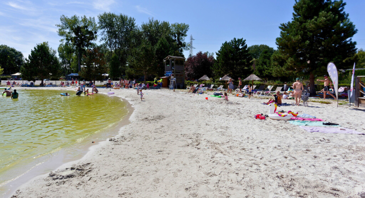 lagon artificiel, camping croix du vieux pont